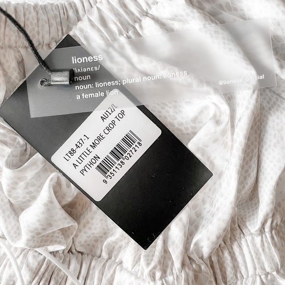 Lioness Blouse - Picture 5 of 16